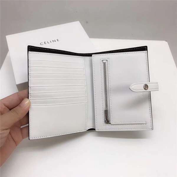 셀린느 지갑 C0146