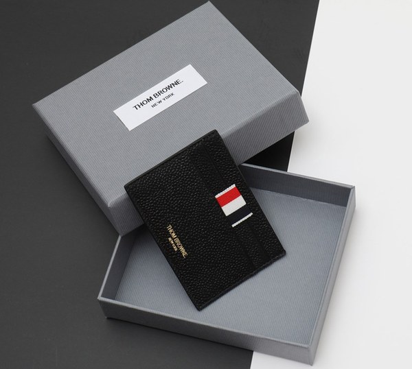 [톰브라운] 수입고급 삼선 탭 페블 카드지갑 신상 입고????