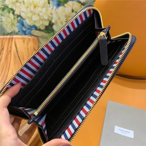 톰브라운 지퍼 장지갑 TB1584010