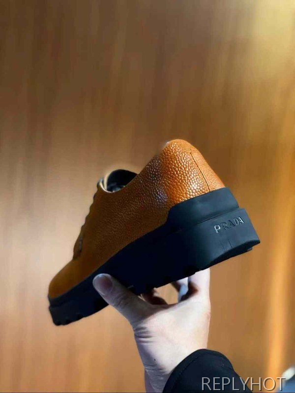 프라다 2026 스탬프 레더 로퍼 구두 슈즈