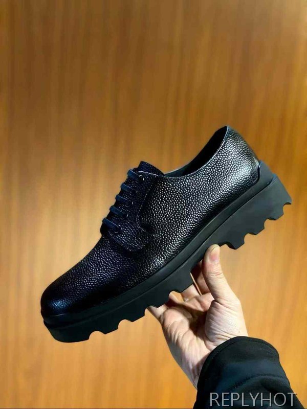 프라다 2026 스탬프 레더 로퍼 구두 슈즈