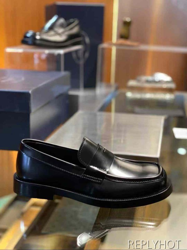 프라다 2026 시에나 브러쉬드 레더 페니 로퍼 구두 슈즈