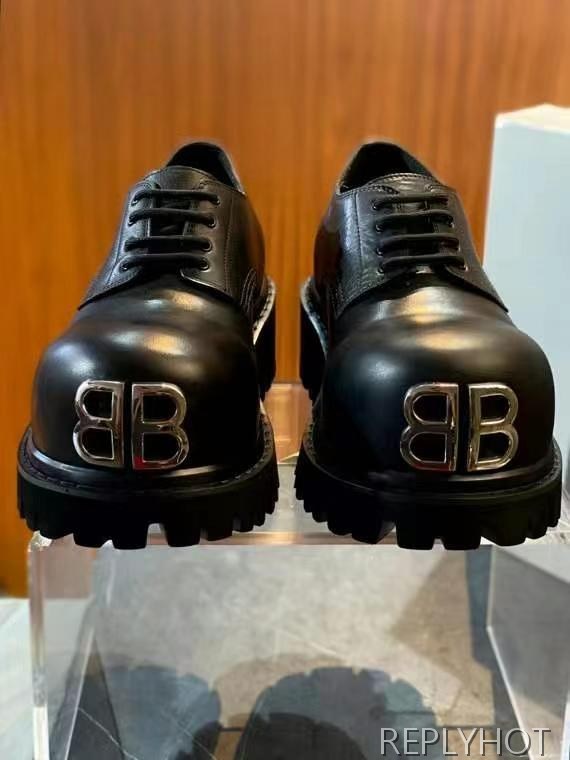 발렌시아가 2025 BB와펜 스톰퍼 로퍼 구두 신발