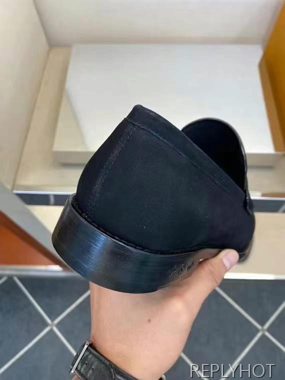 루이비통 2025 블랙 스웨이드 루이 로퍼 구두 신발