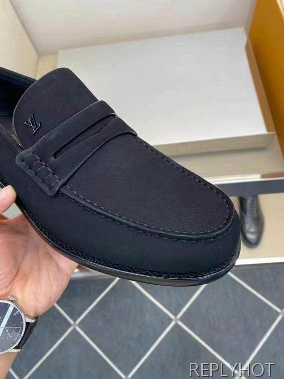 루이비통 2025 블랙 스웨이드 루이 로퍼 구두 신발