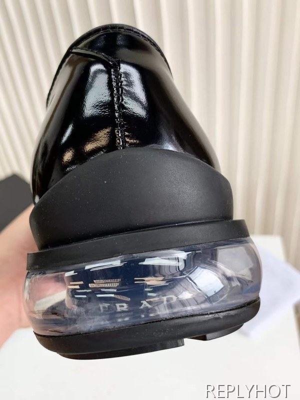 프라다 2025 로고 엠보 에어솔 레이스업 구두 로퍼 슈즈 신발