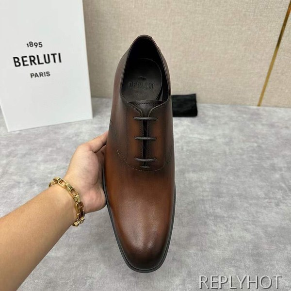 벨루티 2025 Alessio 구두 로퍼 신발