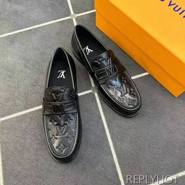 루이비통 2025 MAJOR 모노그램 엠보 로퍼 구두 신발
