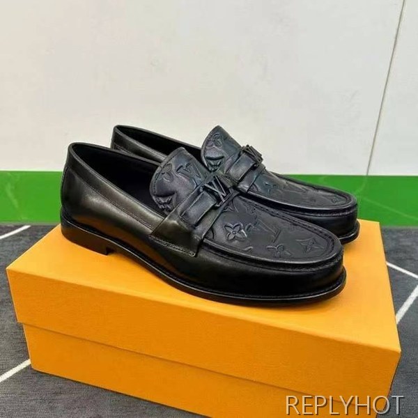 루이비통 2025 MAJOR 모노그램 엠보 로퍼 구두 신발