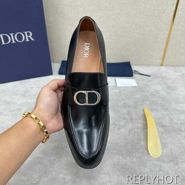 디올 2024 타임리스 CD와펜 로퍼 구두 신발