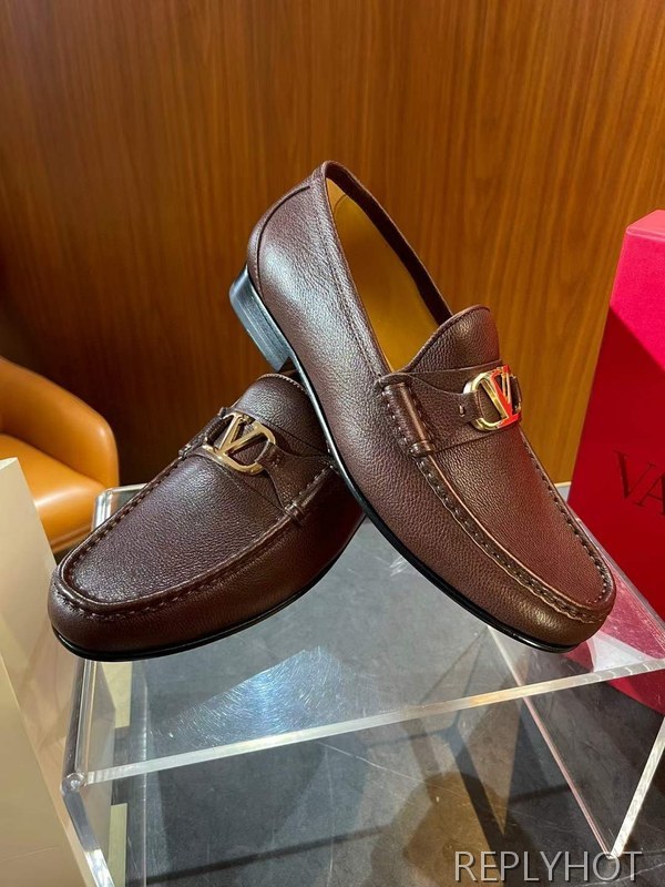 발렌티노 2024 V로고 와펜 페니 로퍼 구두 신발