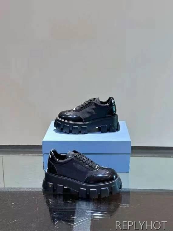 프라다 2024 브러쉬드솔 윙팁토 스니커즈 신발 슈즈 운동화