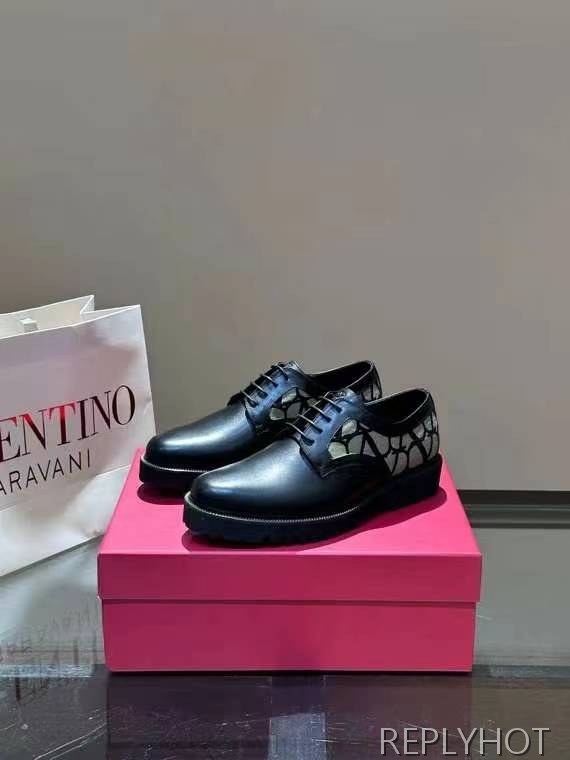 발렌티노 2024 V라운드 패턴 옥스포드 로퍼 구두 신발
