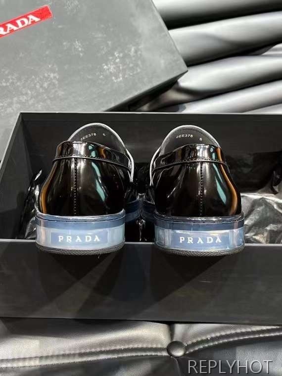 프라다 2024 스틸사피아노 와펜 페니 에어솔 로퍼 구두 신발