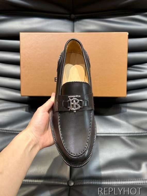 버버리 2024 TB 와펜 페니 로퍼 구두 신발 스니커즈