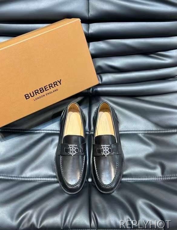 버버리 2024 TB 와펜 페니 로퍼 구두 신발 스니커즈