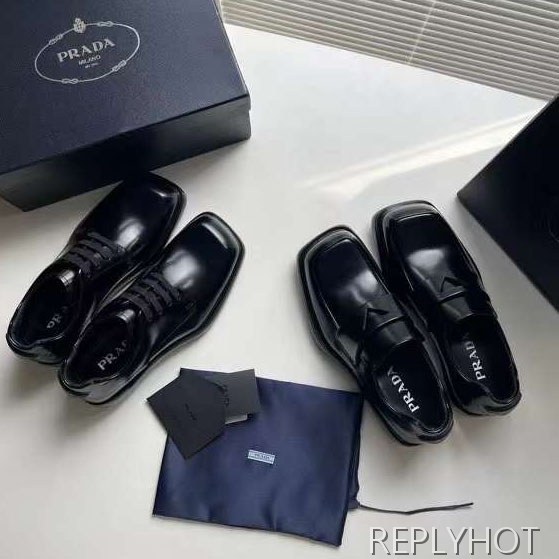 프라다 2024 트라이앵글 더비 슈즈 구두 로퍼
