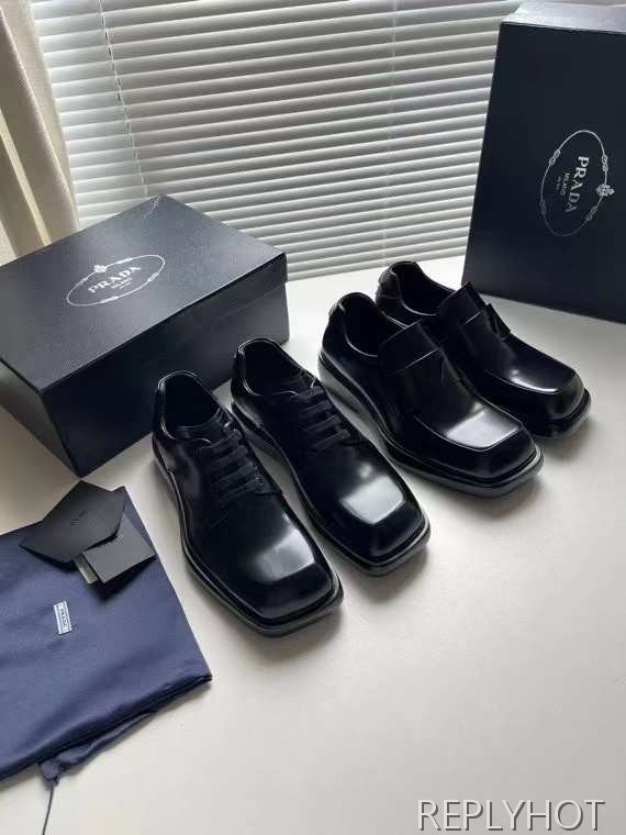 프라다 2024 트라이앵글 더비 슈즈 구두 로퍼