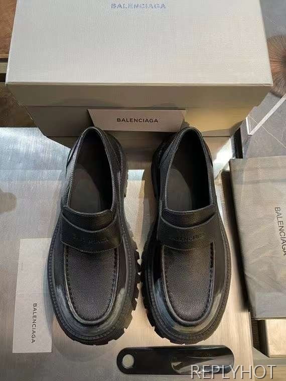 발렌시아가 2024 TRACTOR 페니 로퍼 구두 더비 슈즈