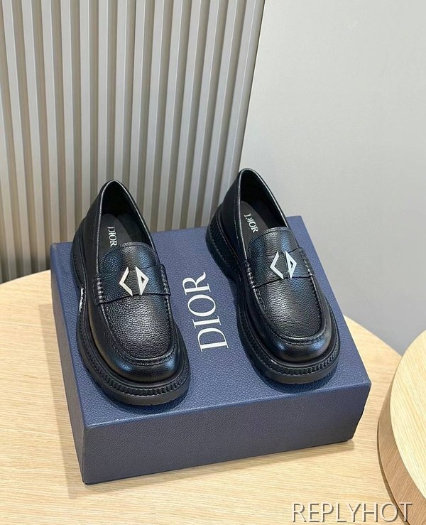 디올 2024 버팔로 페니 로퍼 CD버클 구두
