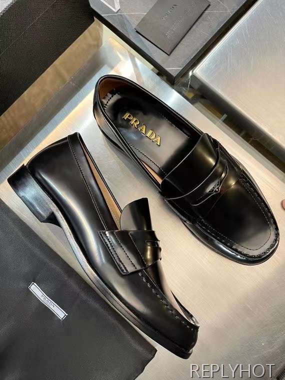 프라다 2024 스틸사피아노 와펜 페니 로퍼 구두 신발 슈즈