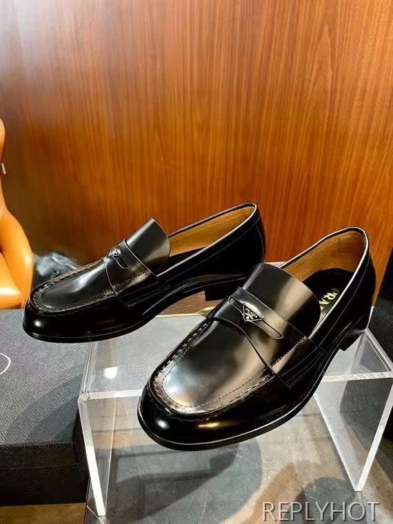 프라다 2024 스틸사피아노 와펜 페니 로퍼 구두 신발 슈즈