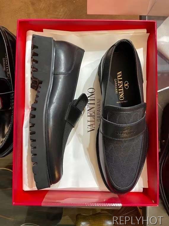 발렌티노 2024 V 페니 로퍼 구두 신발 슈즈