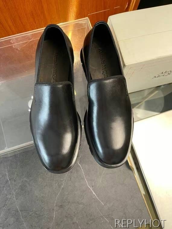 알렉산더맥퀸 2024 슬림 트레드솔 로퍼 구두 슈즈 신발