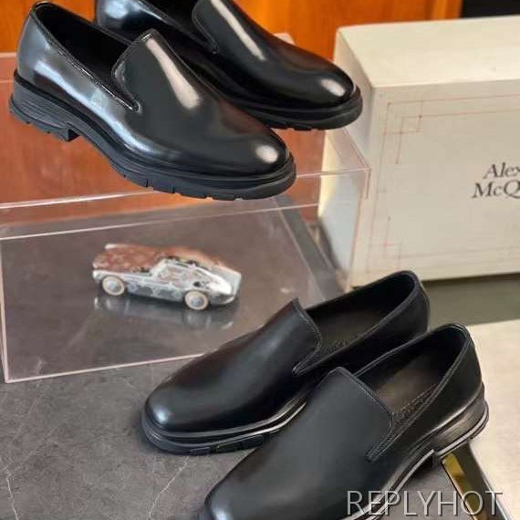 알렉산더맥퀸 2024 슬림 트레드솔 로퍼 구두 슈즈 신발