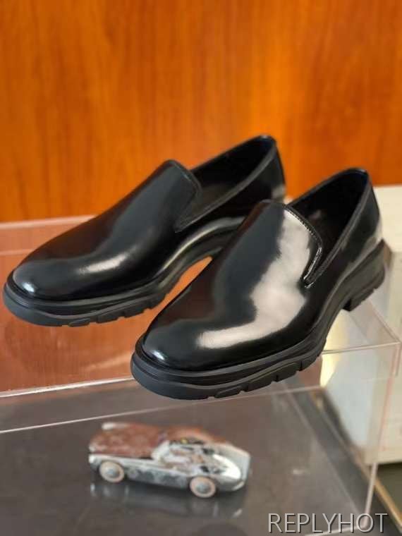 알렉산더맥퀸 2024 슬림 트레드솔 로퍼 구두 슈즈 신발