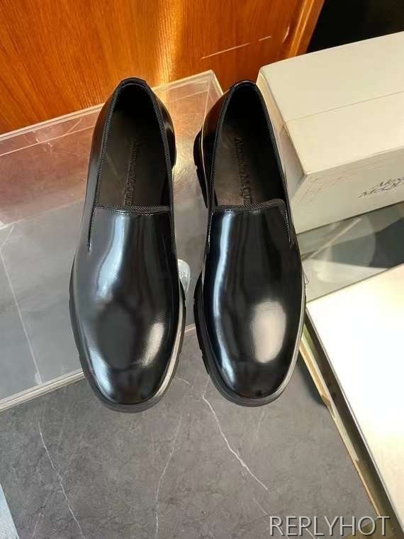 알렉산더맥퀸 2024 슬림 트레드솔 로퍼 구두 슈즈 신발