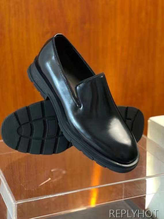 알렉산더맥퀸 2024 슬림 트레드솔 로퍼 구두 슈즈 신발