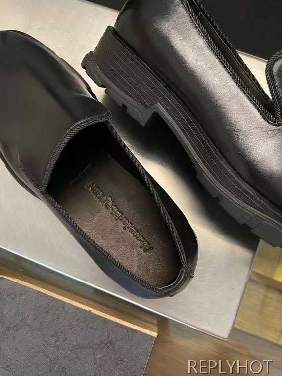 알렉산더맥퀸 2024 슬림 트레드솔 로퍼 구두 슈즈 신발