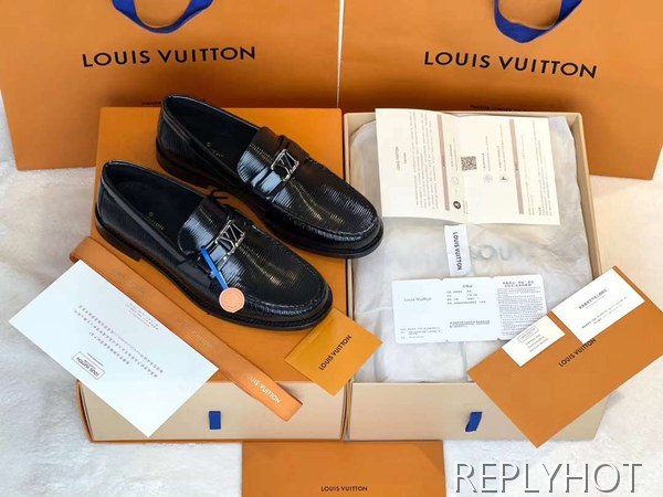 루이비통 2023 MAJOR 타이가 로퍼 구두 스니커즈 신발