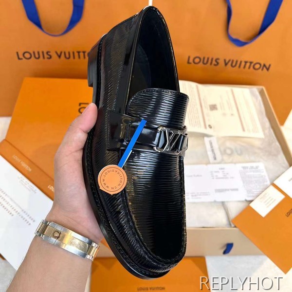 루이비통 2023 MAJOR 타이가 로퍼 구두 스니커즈 신발