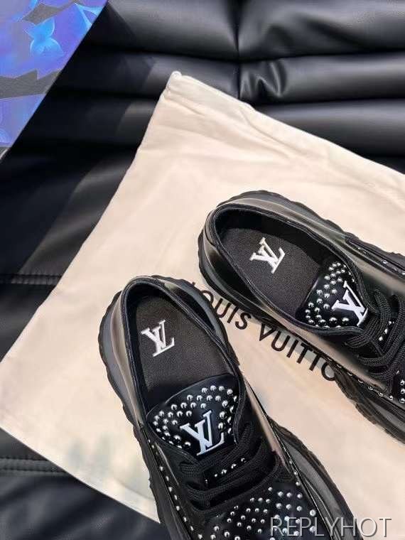 루이비통 2023 스터드 스트랩 바로크솔 로퍼 구두 신발