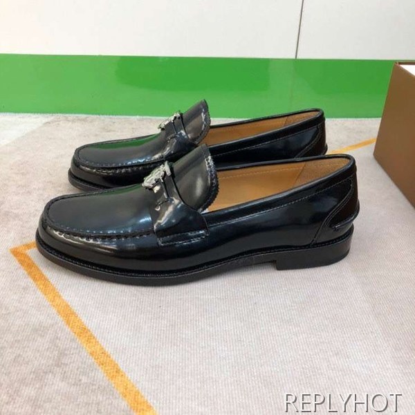 버버리 2023 TB와펜 페니 로퍼 구두 신발