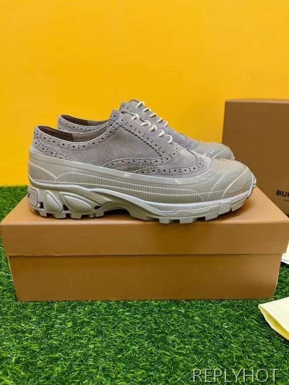 버버리 2022 윙팁 아서 스니커즈