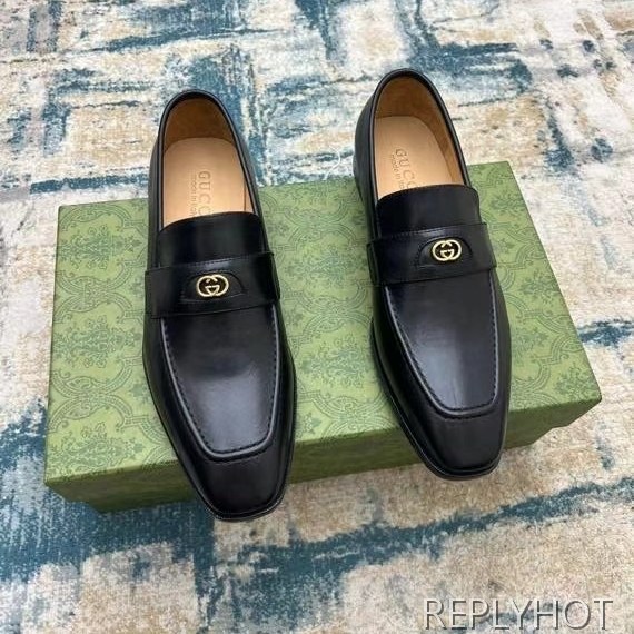 구찌 2022 인터로킹 페니 로퍼 블랙 컬러