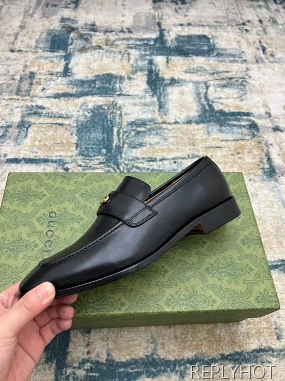 구찌 2022 인터로킹 페니 로퍼 블랙 컬러