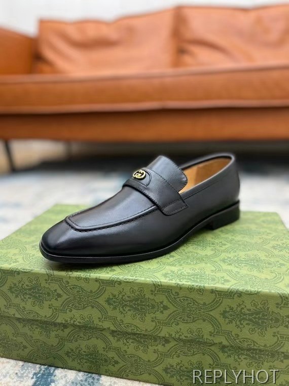 구찌 2022 인터로킹 페니 로퍼 블랙 컬러