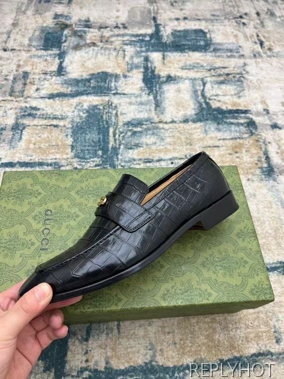 구찌 2022 인터로킹 페니 로퍼 엘리게이터패턴 블랙 컬러