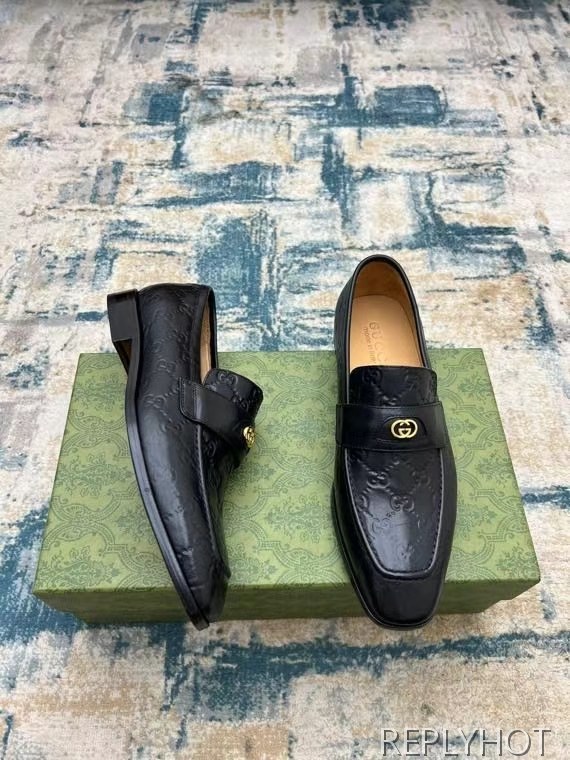 구찌 2022 인터로킹 페니 로퍼 GG웹 패턴 블랙 컬러