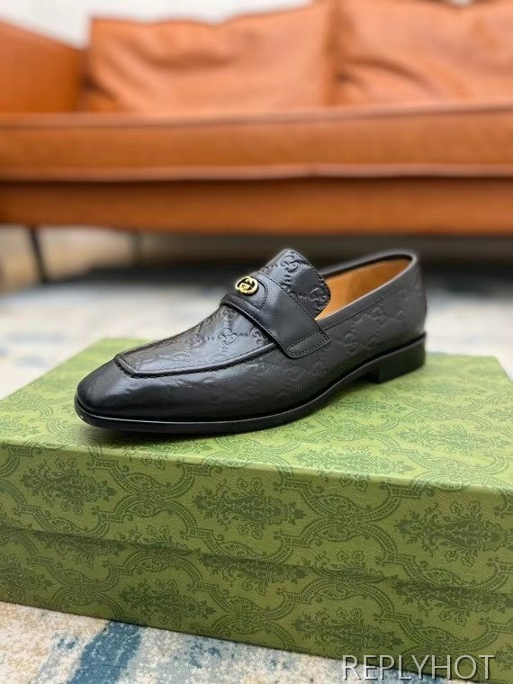 구찌 2022 인터로킹 페니 로퍼 GG웹 패턴 블랙 컬러