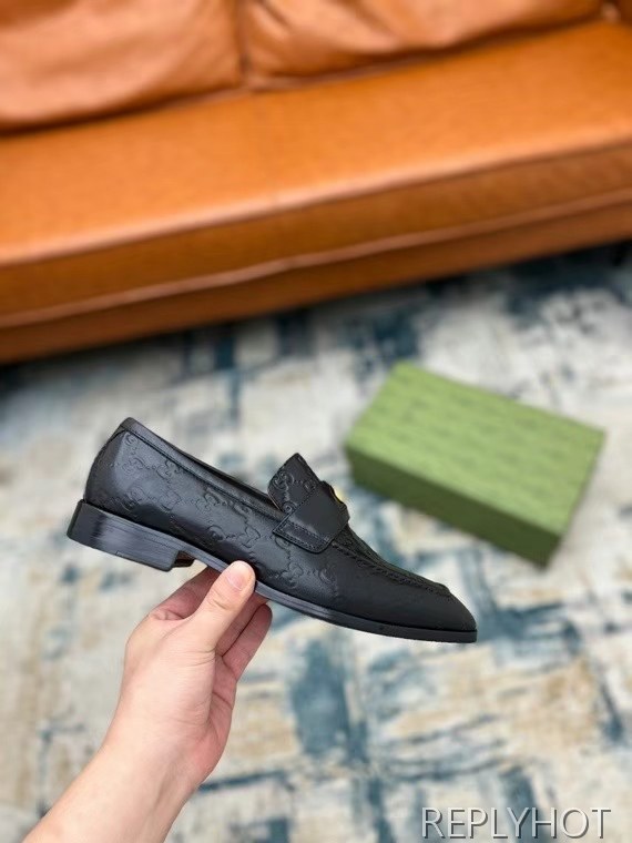 구찌 2022 인터로킹 페니 로퍼 GG웹 패턴 블랙 컬러