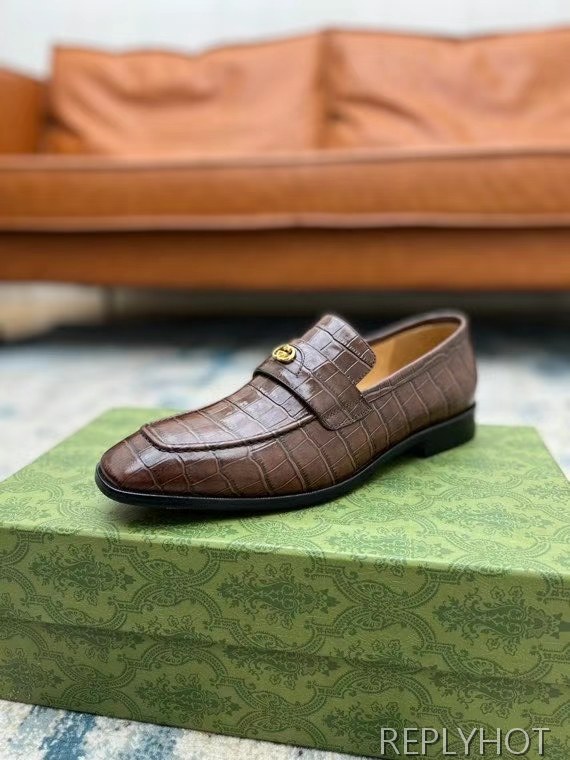 구찌 2022 인터로킹 페니 로퍼 엘리게이터패턴 브라운 컬러