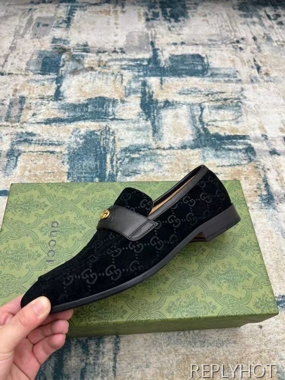 구찌 2022 인터로킹 페니 로퍼 스웨이드 블랙 컬러