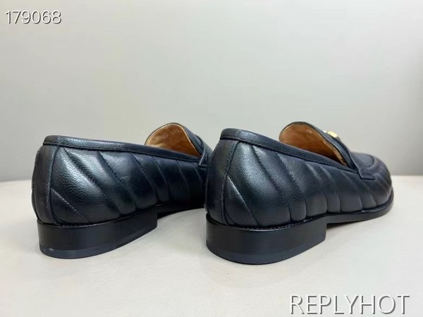 구찌 2022 v엠보 마몬트 와펜 페니 로퍼