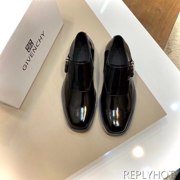 지방시 2022 4G버클 로퍼