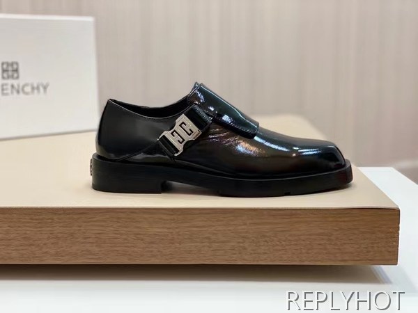 지방시 2022 4G버클 로퍼